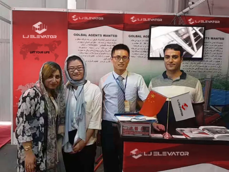 Iran Liftex 2017, feria de ascensores de Teherán; LJ Elevator, expositor